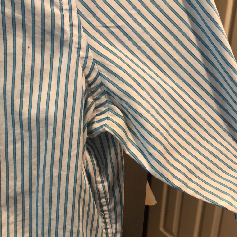 C.Wonder button down - Picture 4 of 9